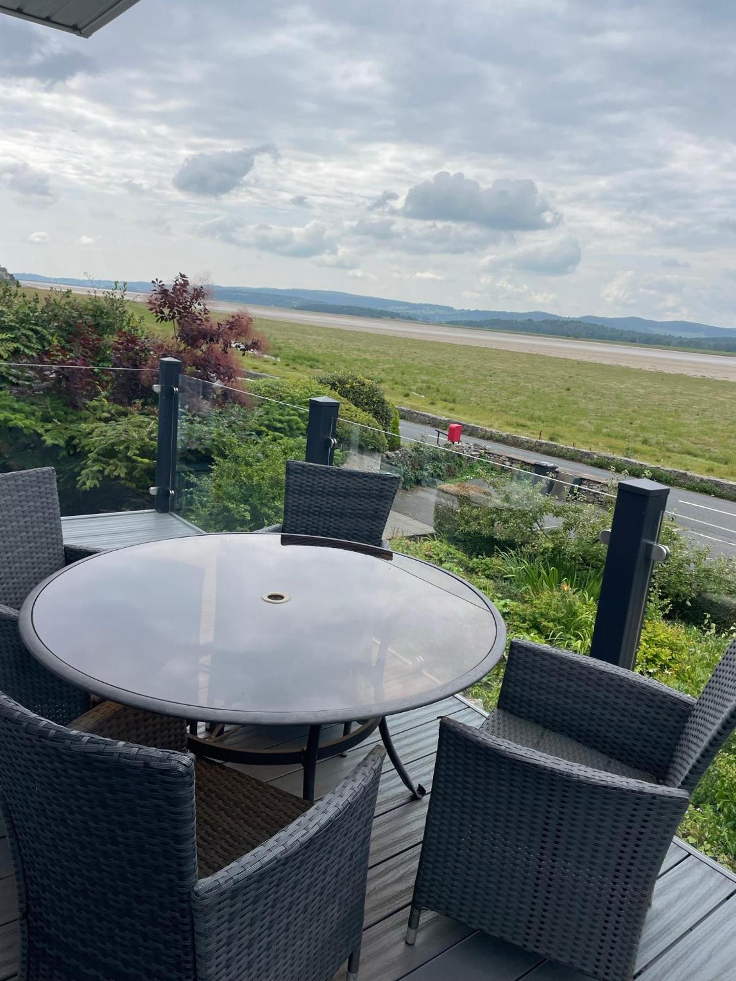 Watersedge Retreat, Views, Sunsets, Dogs Welcome Sandside  Bagian luar foto